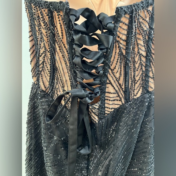 Walter Mendez Corset Beaded Gown - Picture 7 of 14